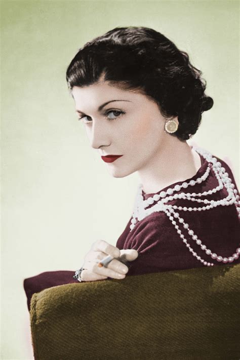 coco chanel prima a righe|Chanel: 12 cose che ha fatto per prima nella moda.